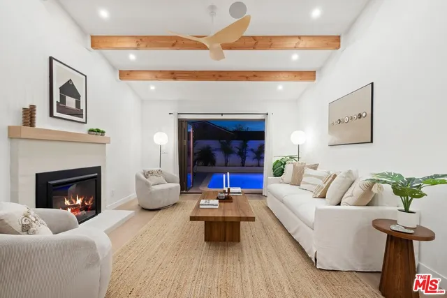 $1,099,000 | 15864 Marlin Place, Van Nuys, CA 91406