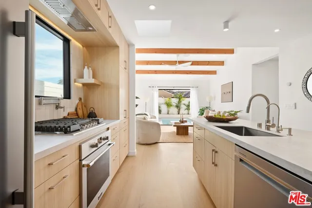 $1,099,000 | 15864 Marlin Place, Van Nuys, CA 91406