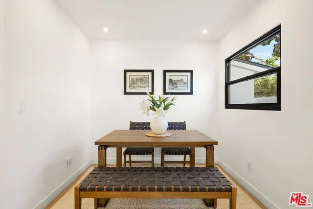 $1,099,000 | 15864 Marlin Place, Van Nuys, CA 91406