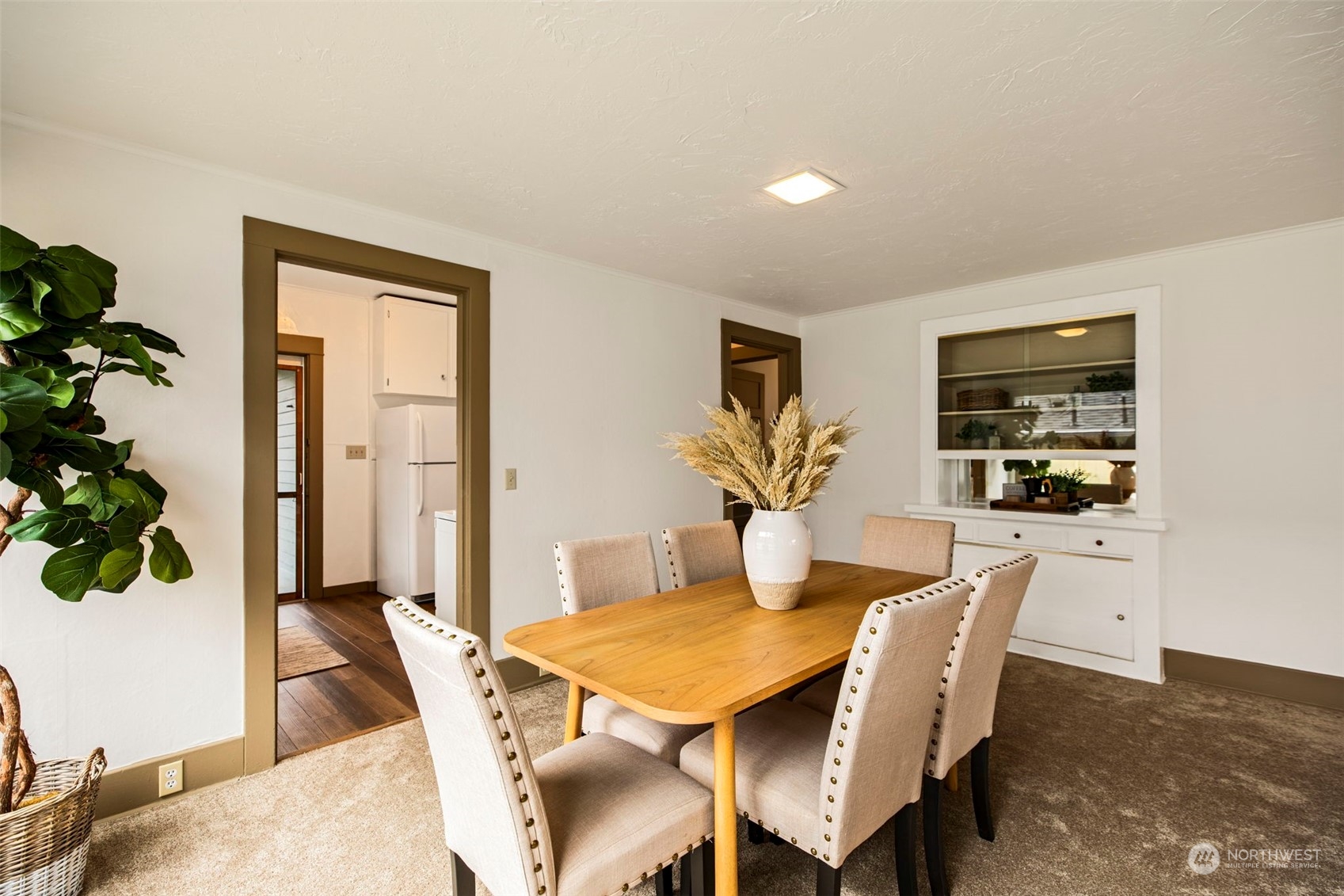 3416 Rockefeller Avenue Everett, WA 98201 - Photo 13 of 40 a dining room with furniture and window