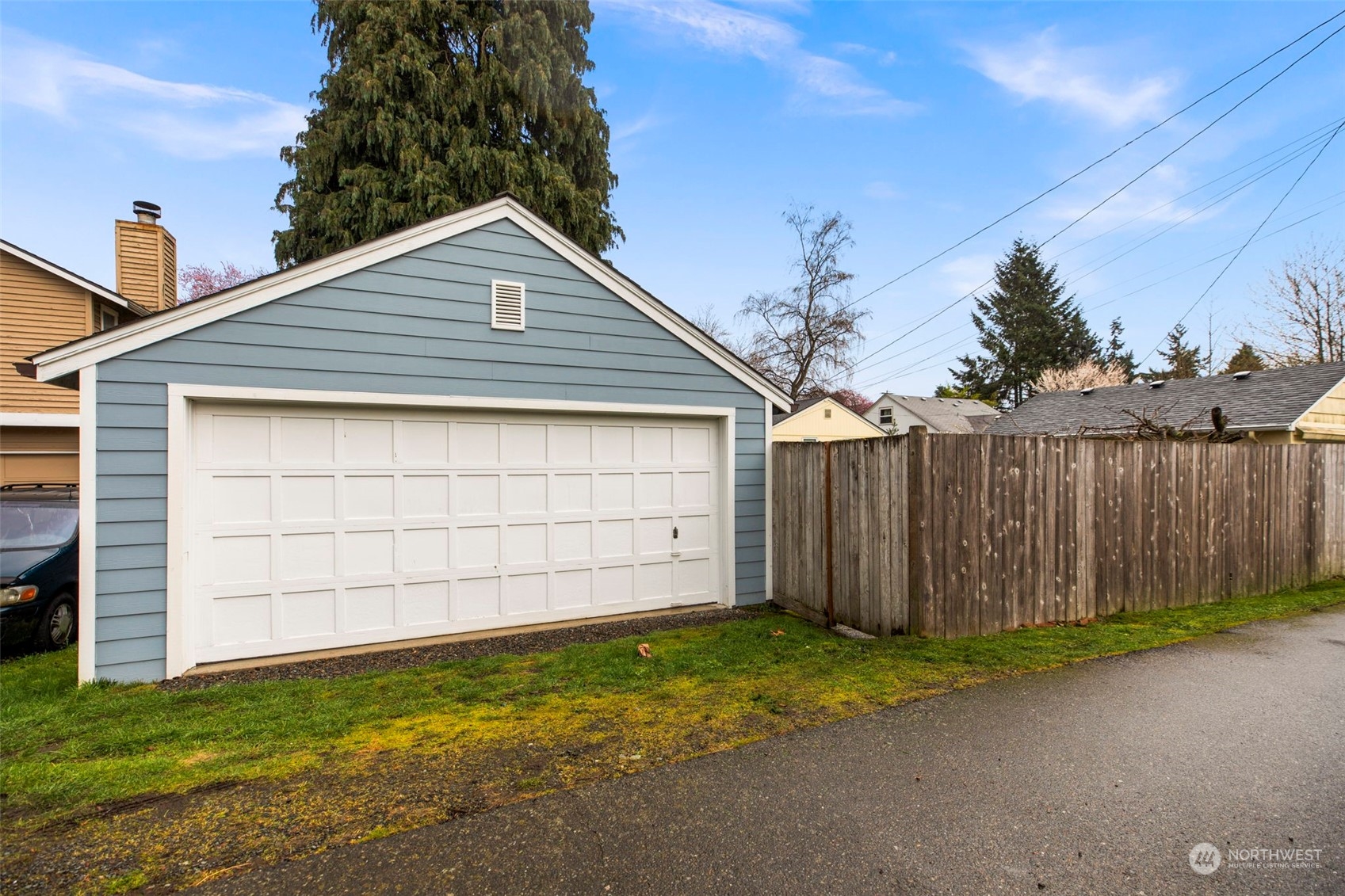 3416 Rockefeller Avenue Everett, WA 98201 - Photo 35 of 40 a view of a backyard