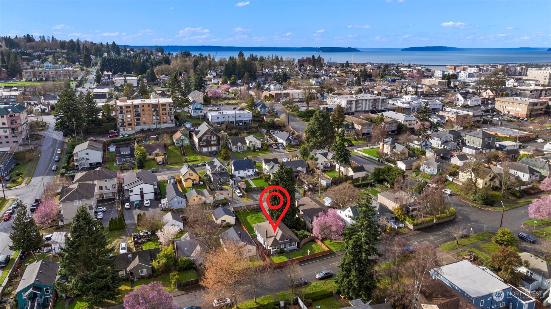 3416 Rockefeller Avenue Everett, WA 98201 - Photo 38 of 40 an aerial view of multiple house