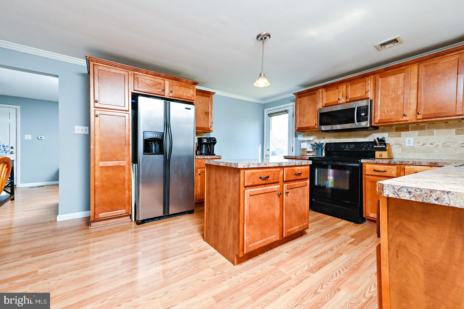 318 Morrison Road Reading, PA 19601 - Photo 15 of 36