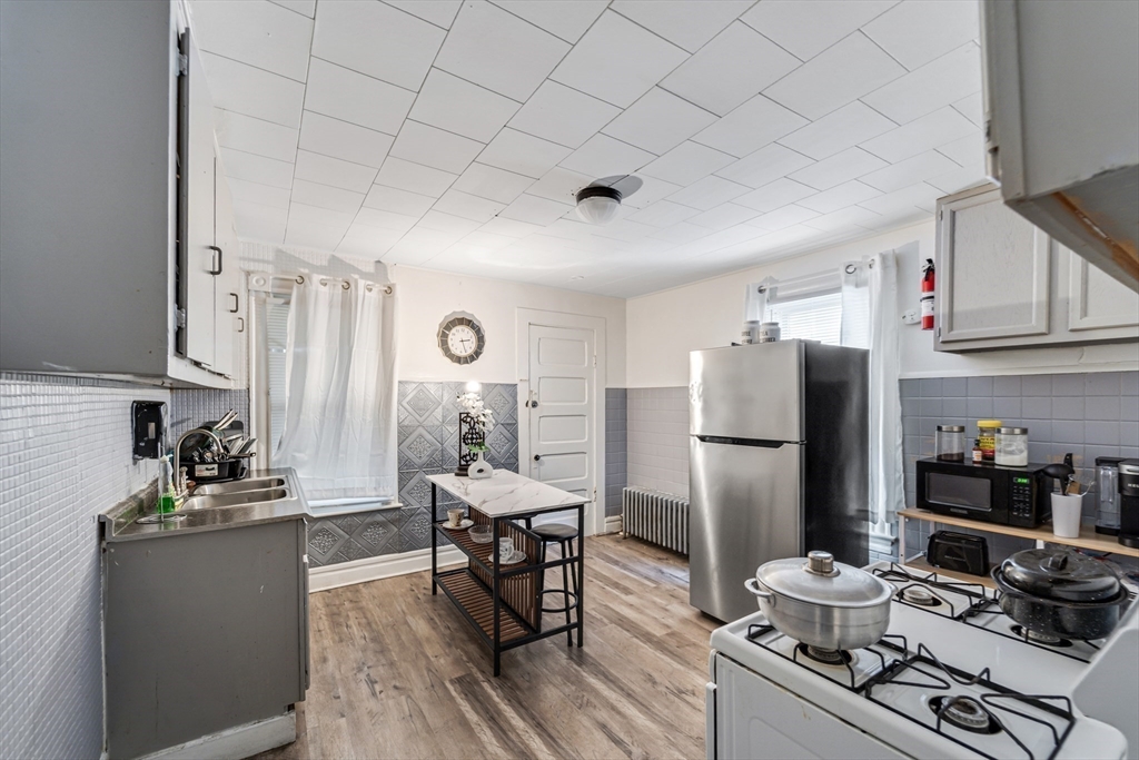 20 Revere Street Springfield, MA 01108 - Photo 15 of 30 Gallery Image 15