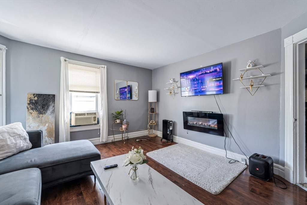 20 Revere Street Springfield, MA 01108 - Photo 6 of 30 Gallery Image 6