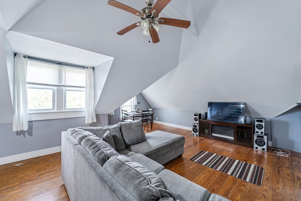 20 Revere Street Springfield, MA 01108 - Photo 10 of 30 Gallery Image 10