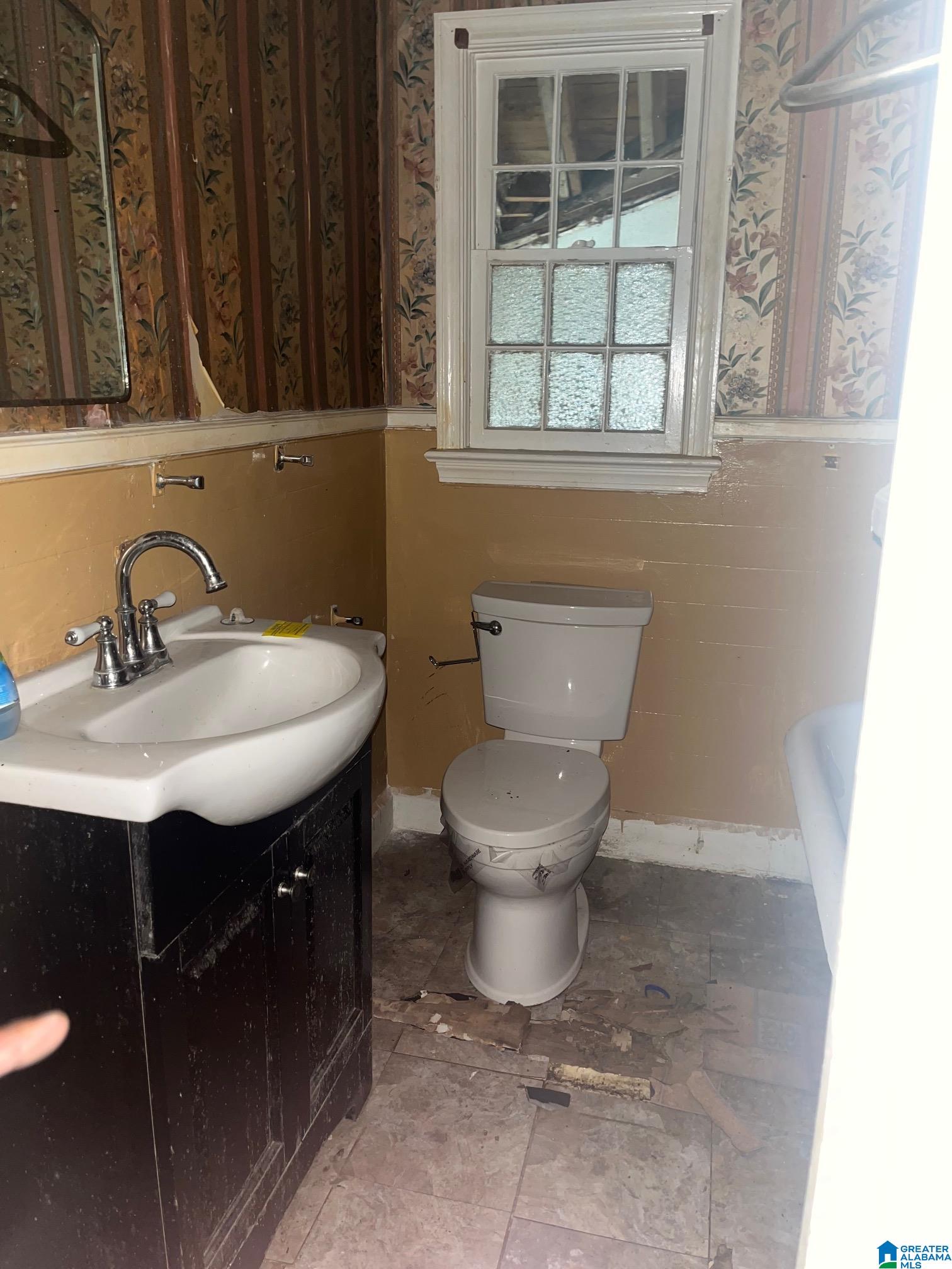 1209 8th Street Birmingham, AL 35228 - Photo 4 of 8