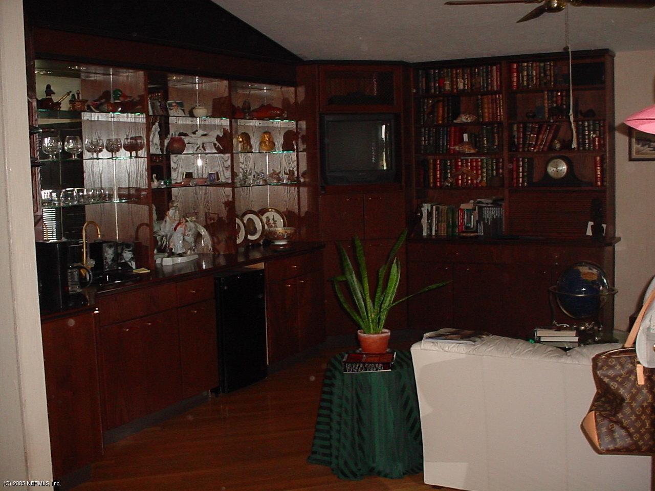 635 West River Road Palatka, FL 32177 - Photo 13 of 16 Library/Office