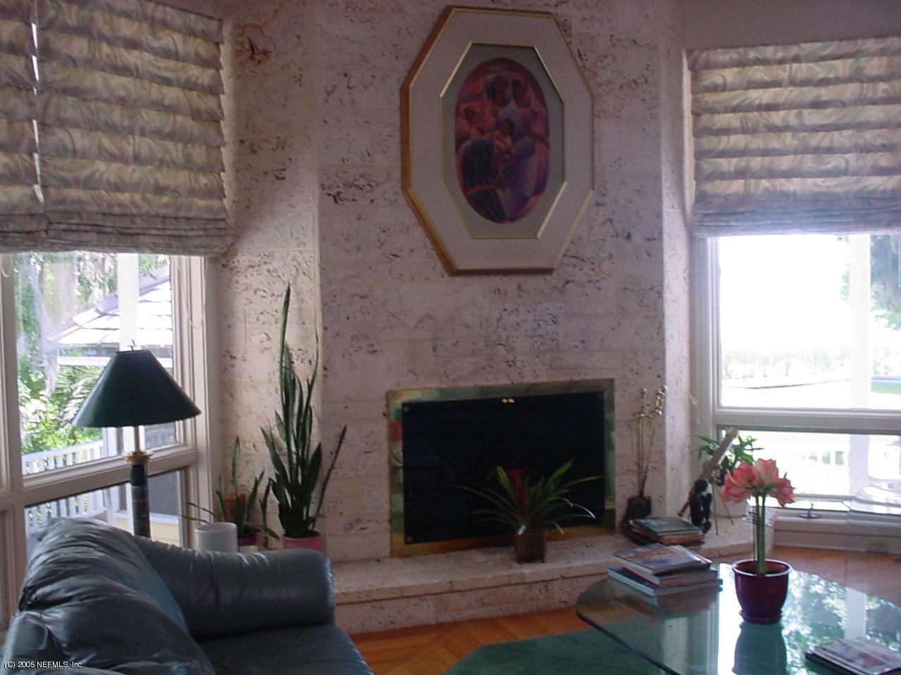 635 West River Road Palatka, FL 32177 - Photo 5 of 16 Stone Fireplace