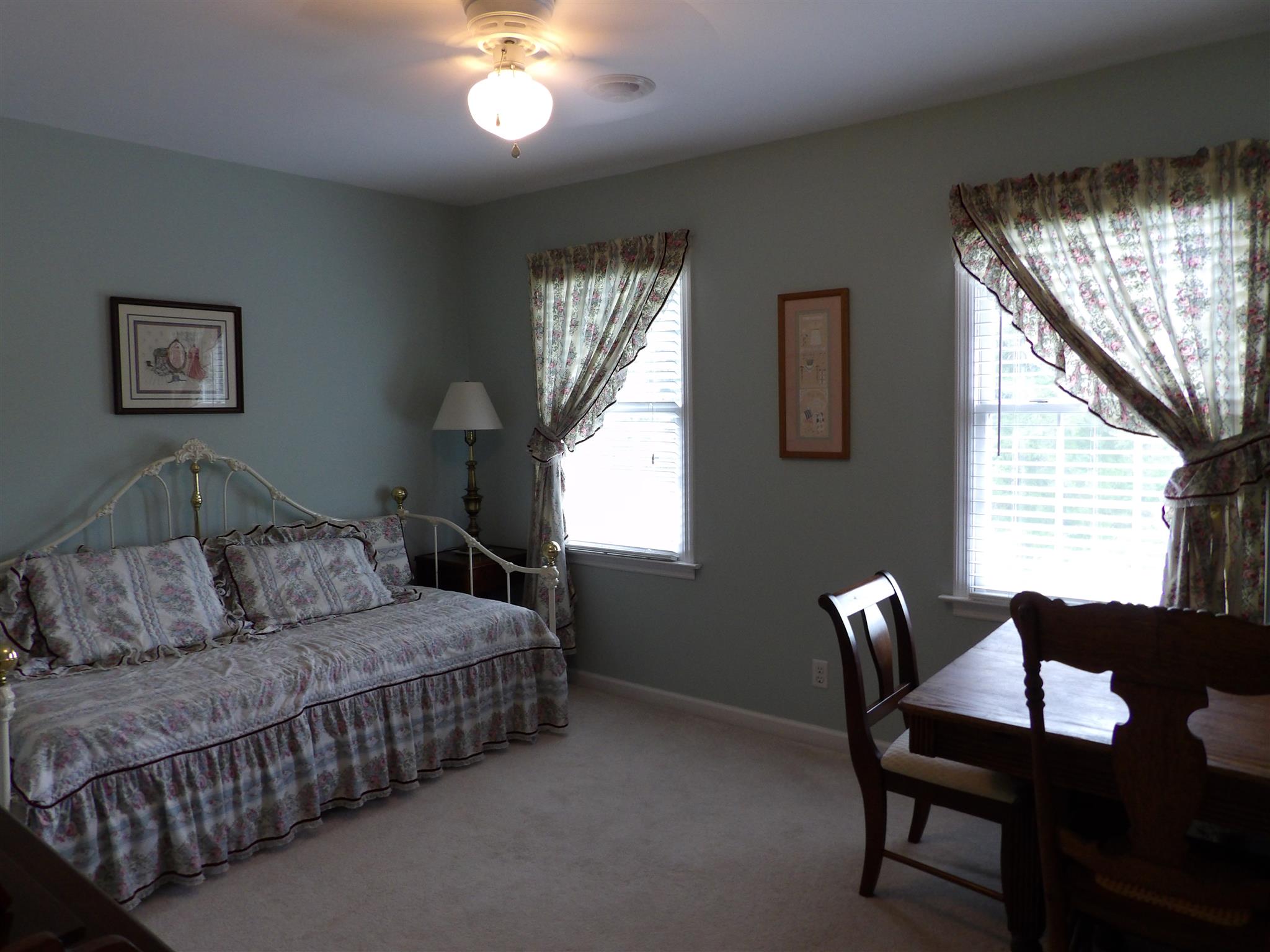 197 Spicer Road Burns, TN 37029 - Photo 22 of 28 a living room with furniture and a large window