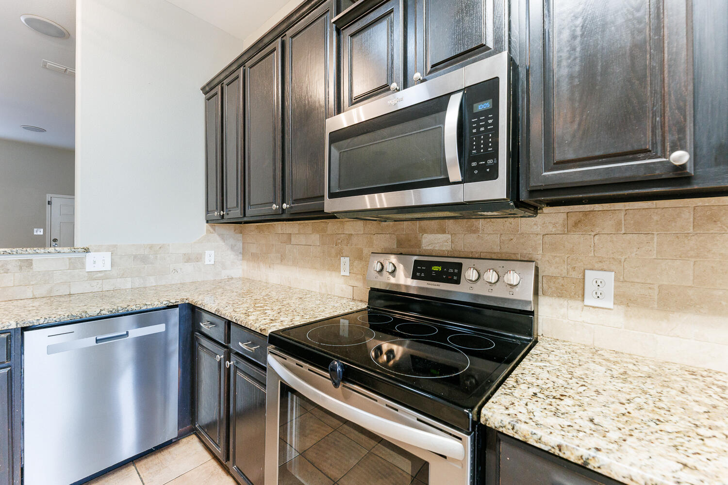 10602 Clinton Avenue Lubbock, TX 79424 - Photo 14 of 45 -