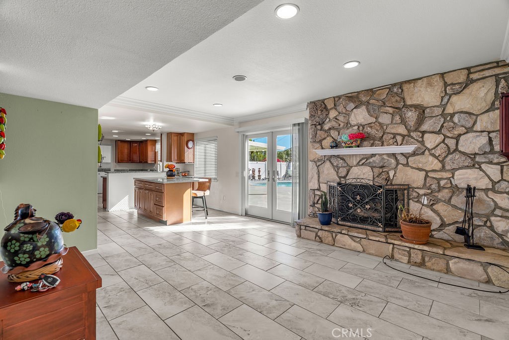 5444 Peacock Lane Riverside, CA 92505 - Photo 15 of 73