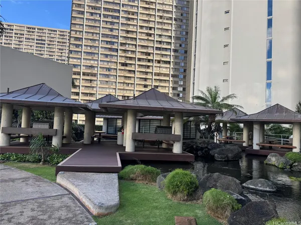 $3,900 | 1212 Nuuanu Avenue, Unit 3103, Honolulu, HI 96817