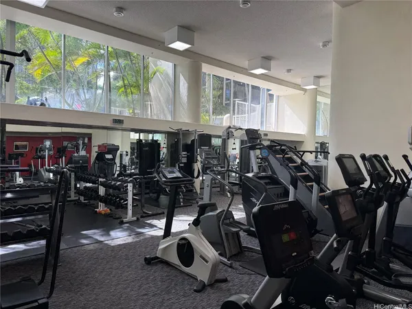 $3,900 | 1212 Nuuanu Avenue, Unit 3103, Honolulu, HI 96817