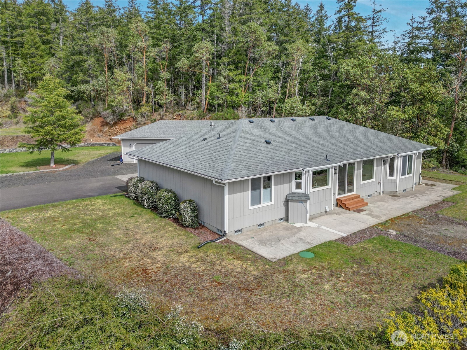 1940 Summit Lake Shore Road Northwest Olympia, WA 98502 - Photo 33 of 40 Gallery Image 33