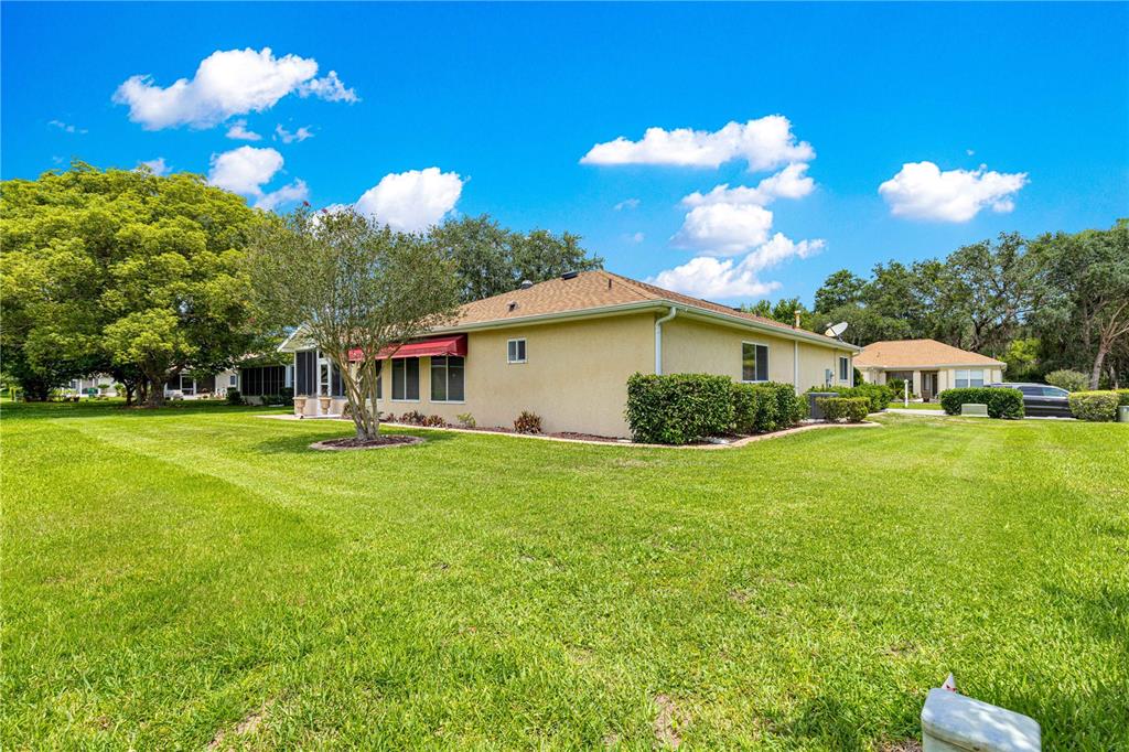 9891 Southeast 138th Loop Summerfield, FL 34491 - Photo 6 of 66