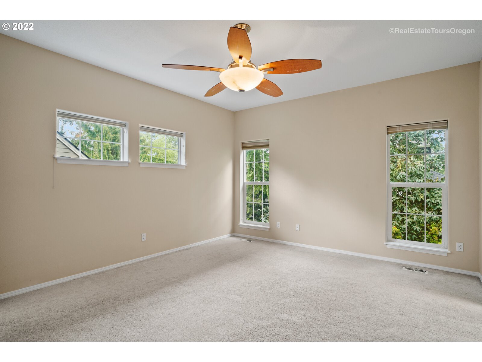 7635 Southwest Landau Street Portland, OR 97223 - Photo 18 of 30