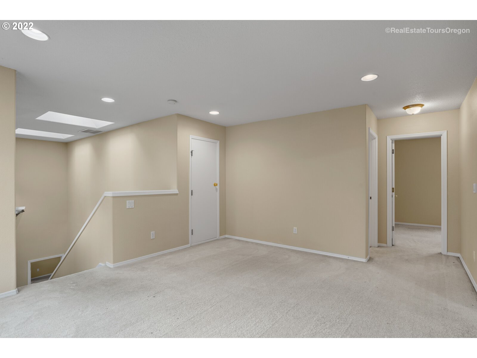 7635 Southwest Landau Street Portland, OR 97223 - Photo 22 of 30