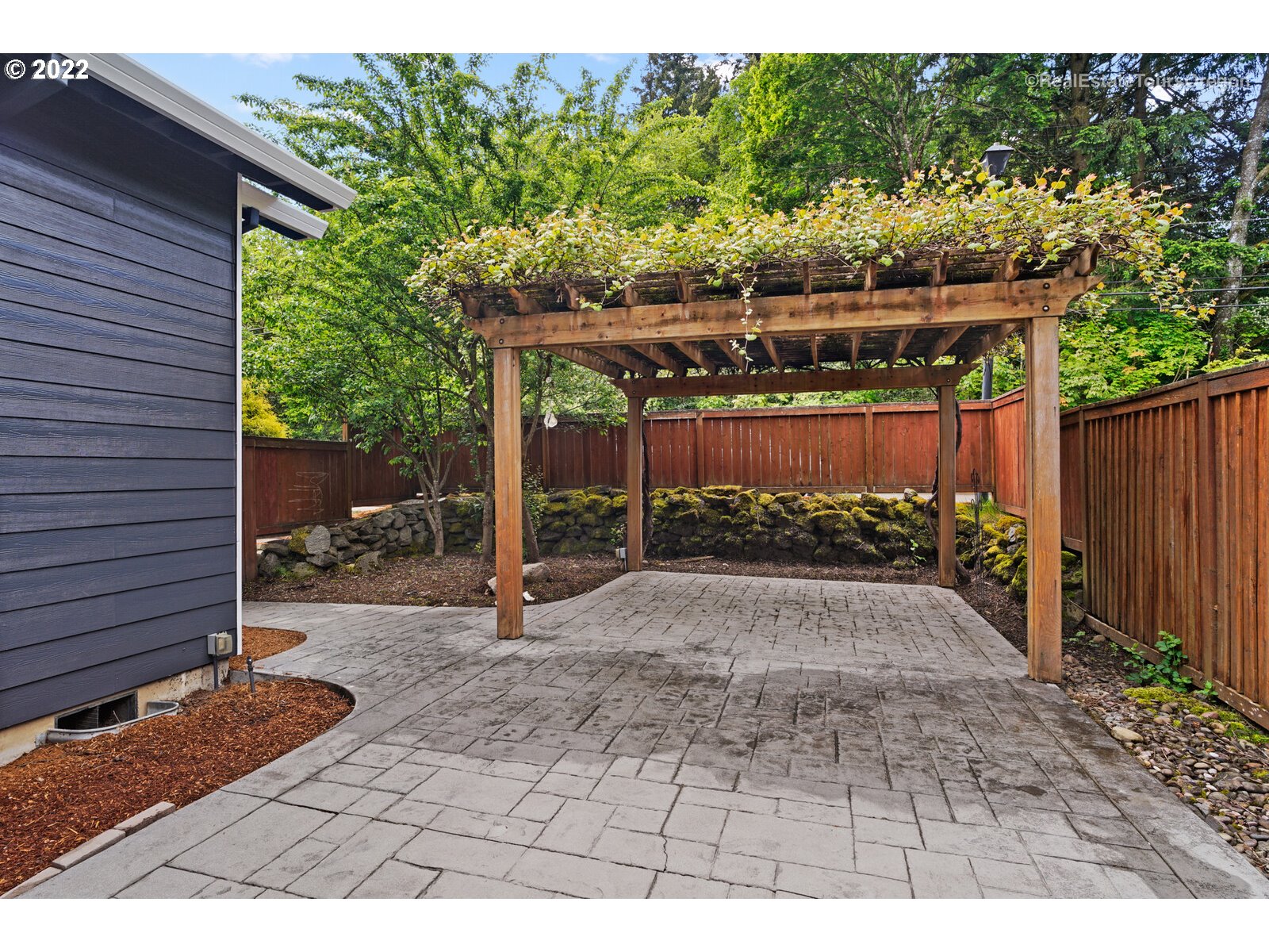 7635 Southwest Landau Street Portland, OR 97223 - Photo 29 of 30