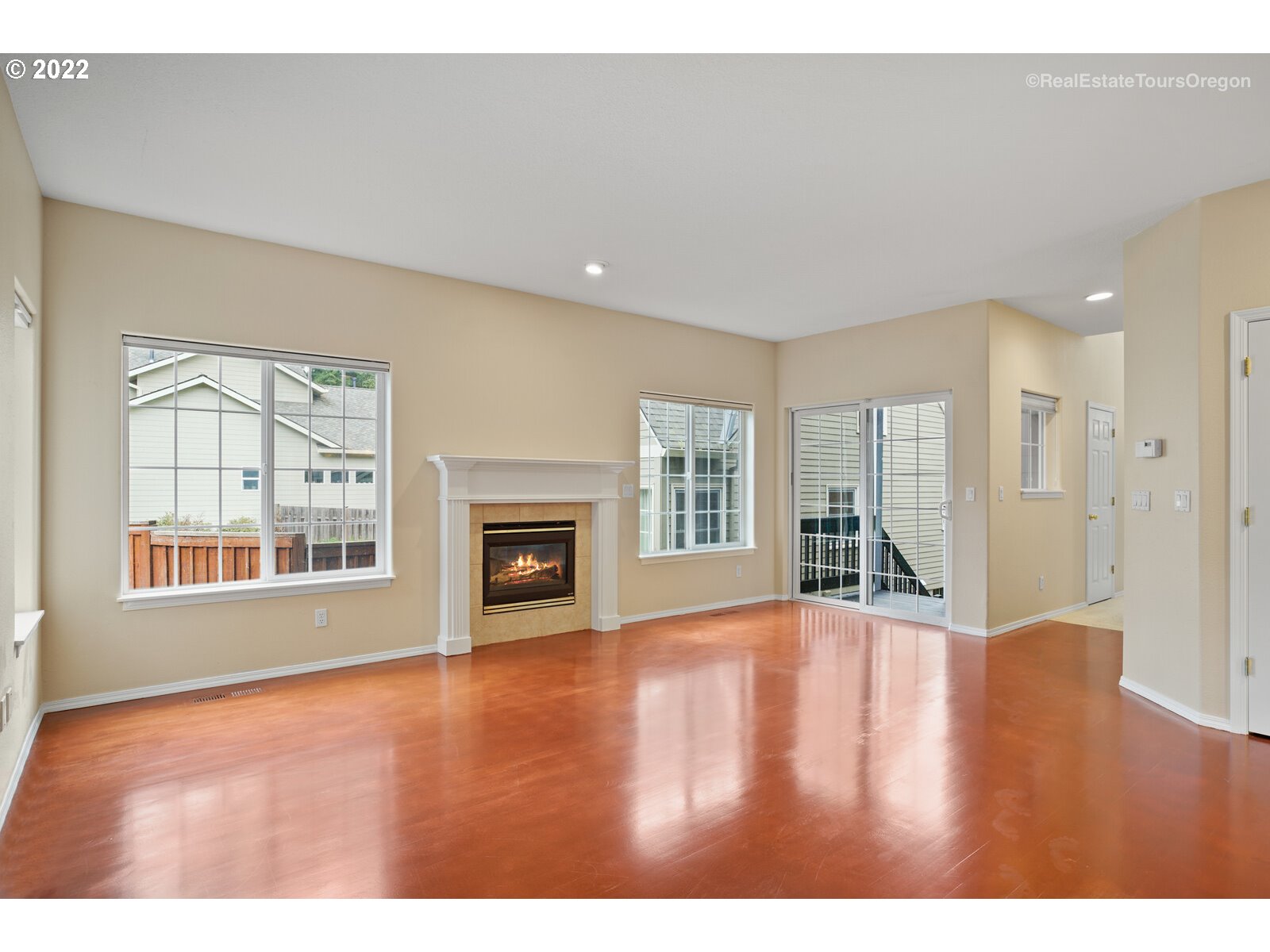 7635 Southwest Landau Street Portland, OR 97223 - Photo 8 of 30