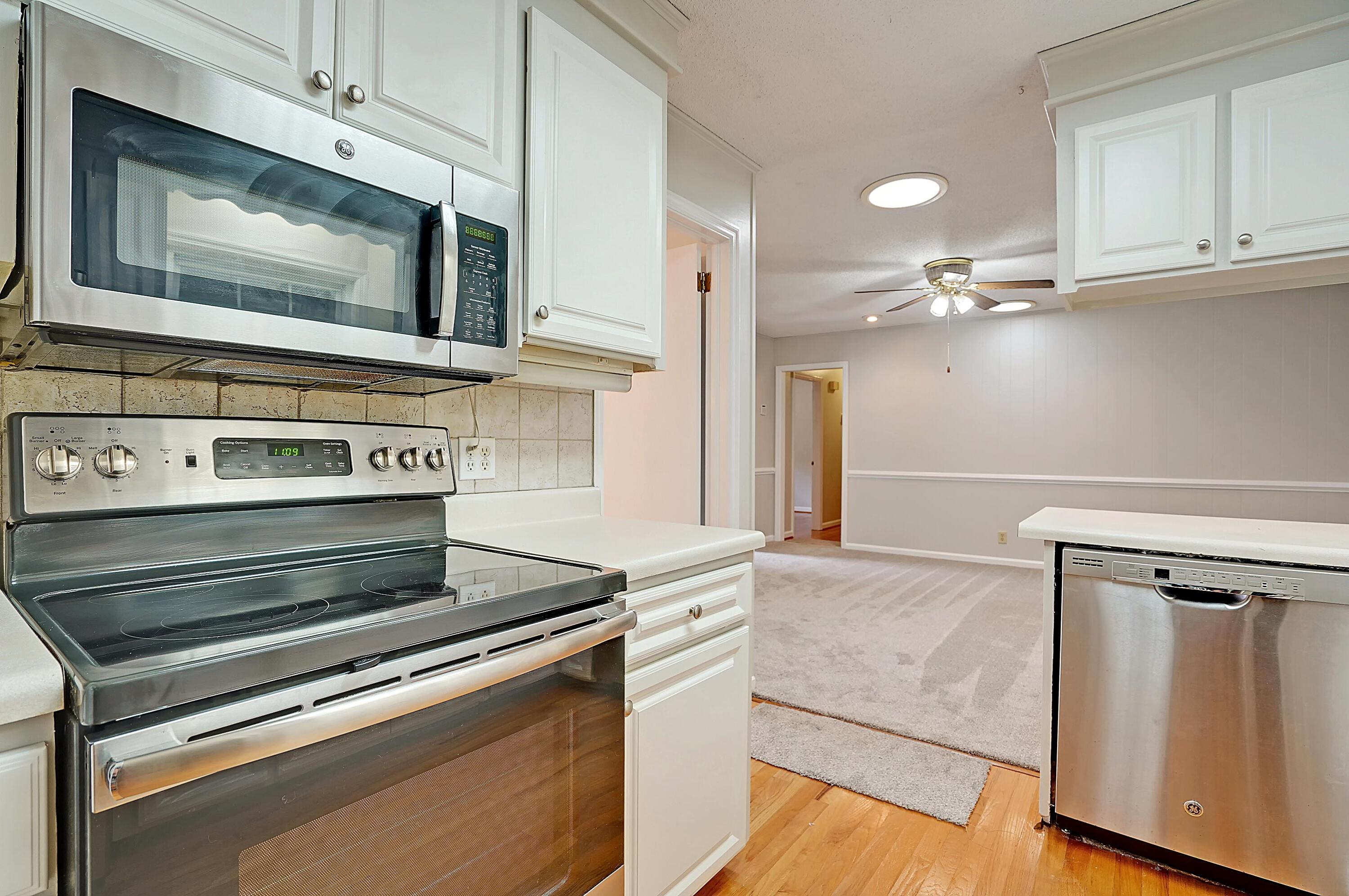 1273 Hampshire Road Charleston, SC 29412 - Photo 14 of 32 All Stainless Appliances in Kitchen