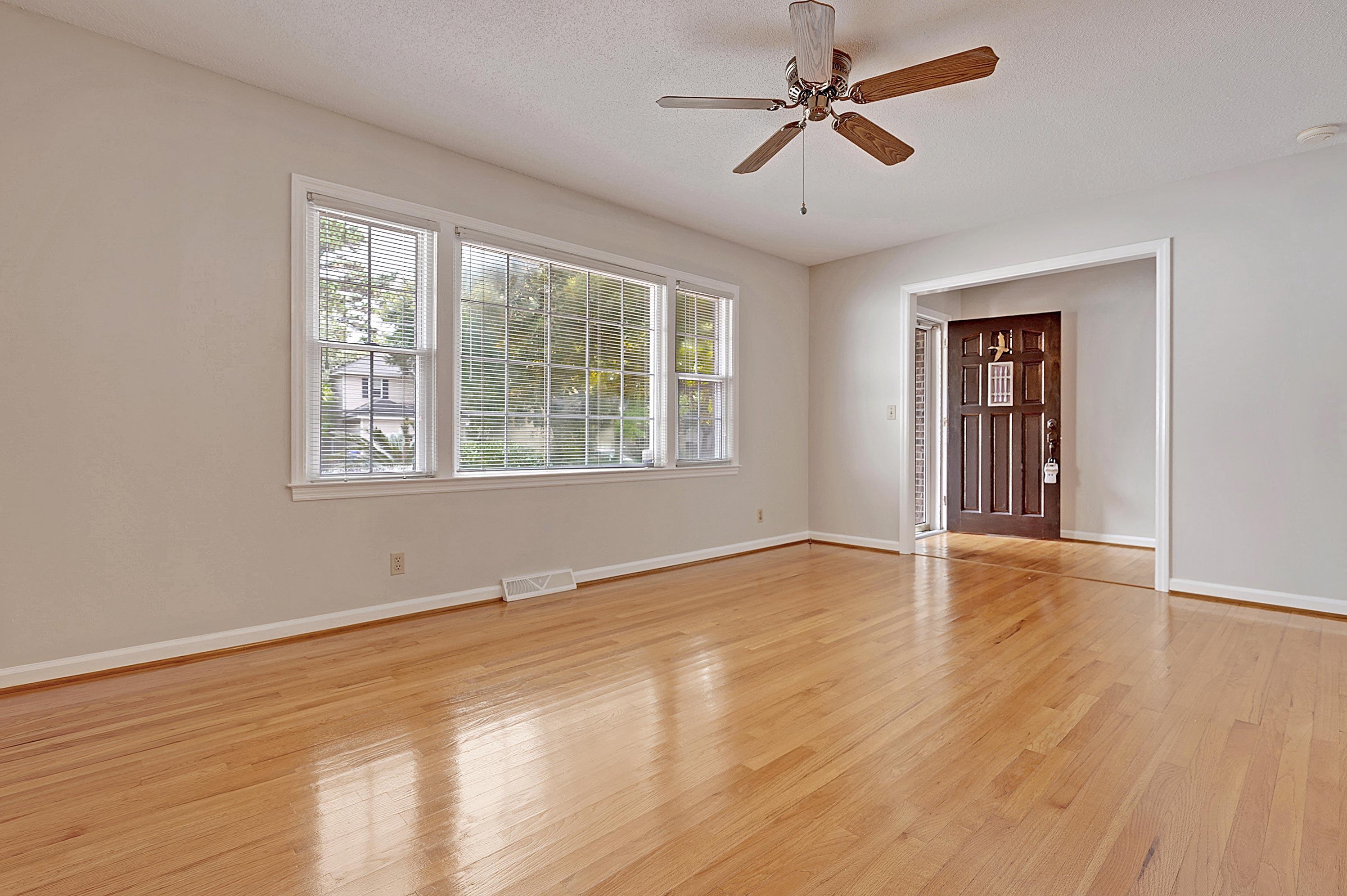 1273 Hampshire Road Charleston, SC 29412 - Photo 5 of 32 Entrance & Living Room