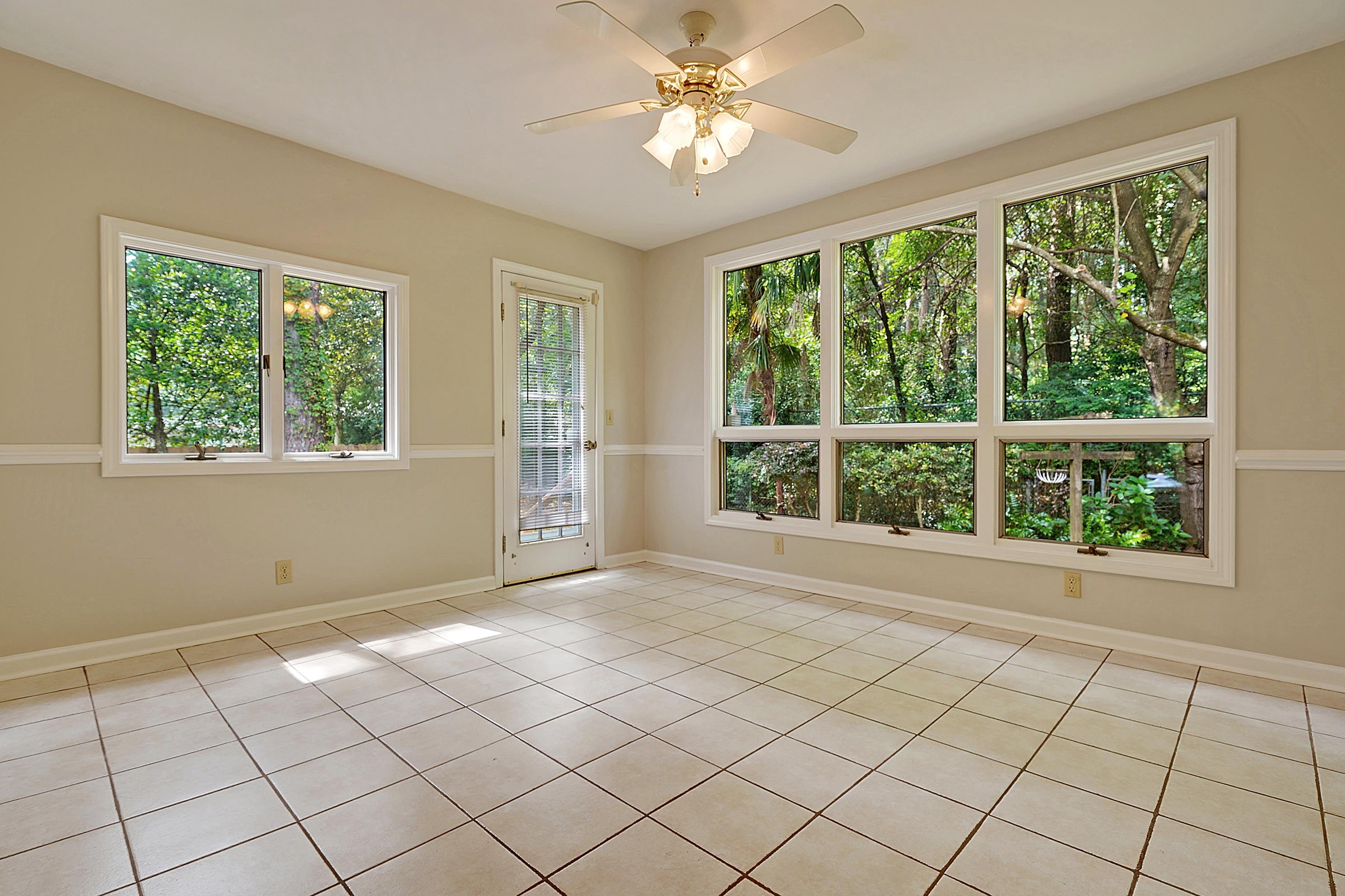 1273 Hampshire Road Charleston, SC 29412 - Photo 10 of 32 Sun Room/Dining Room