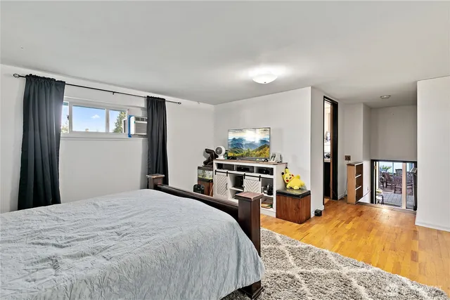 $650,000 | 23442 27th Avenue South, Des Moines, WA 98198