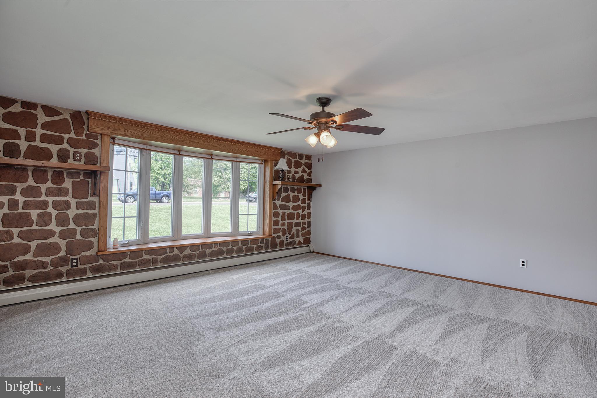 244 Twining Ford Road Richboro, PA 18954 - Photo 4 of 30 Gallery Image 4