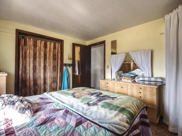 $550,000 | W2296 County Rd T, Durand, WI 54736