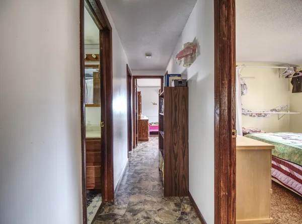 $550,000 | W2296 County Rd T, Durand, WI 54736