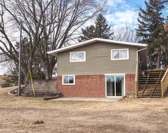 $550,000 | W2296 County Rd T, Durand, WI 54736