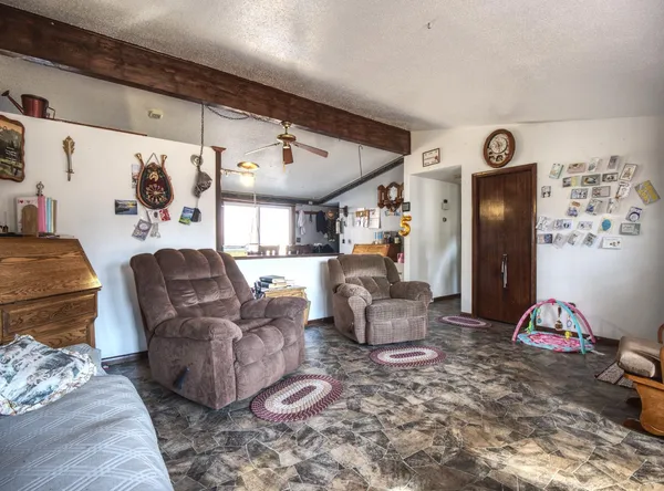 $550,000 | W2296 County Rd T, Durand, WI 54736