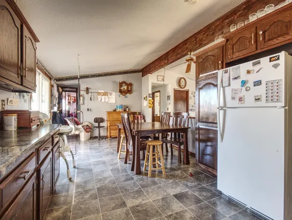 $550,000 | W2296 County Rd T, Durand, WI 54736