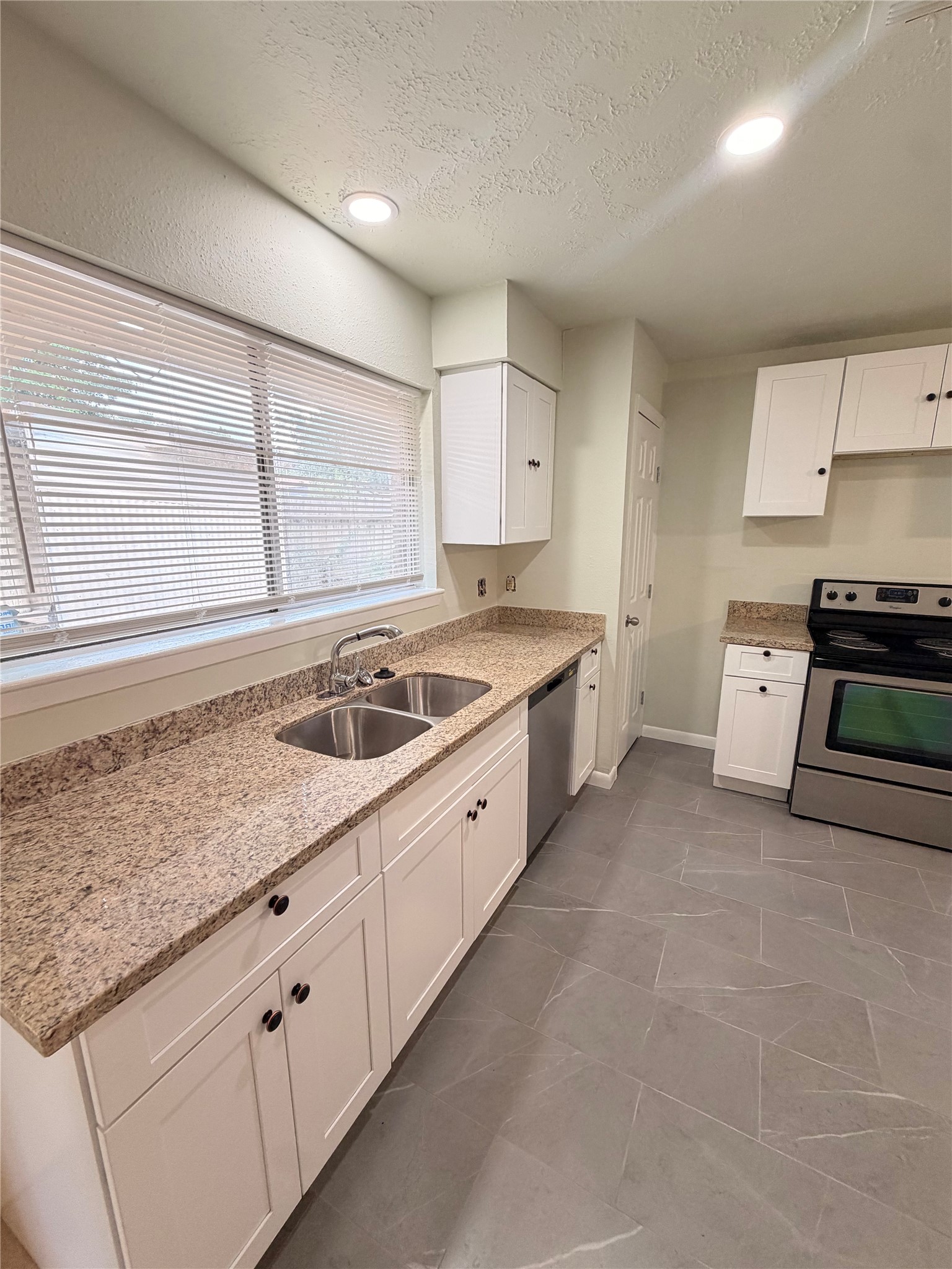 4527 Fitzwater Drive Spring, TX 77373 - Photo 2 of 14