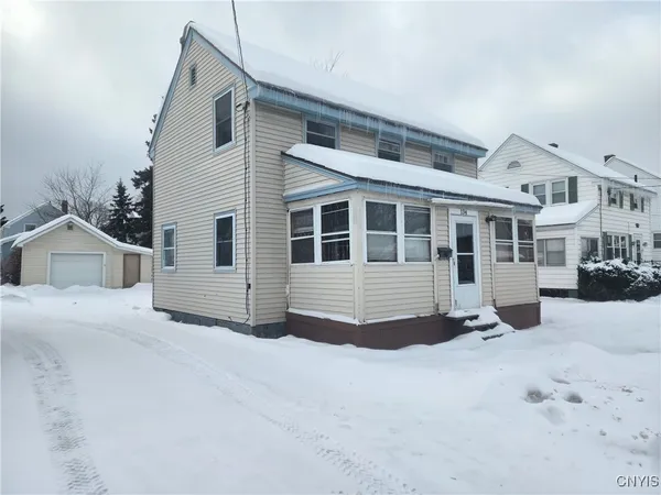 $1,375 | 134 East Hoard Street, Watertown, NY 13601