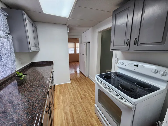 $1,350 | 134 East Hoard Street, Watertown, NY 13601