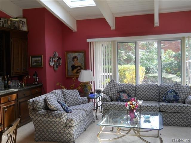 551 Ballantyne Road Grosse Pointe, MI 48236 - Photo 2 of 24 551 BALLANTYNE 001 (Small).jpg