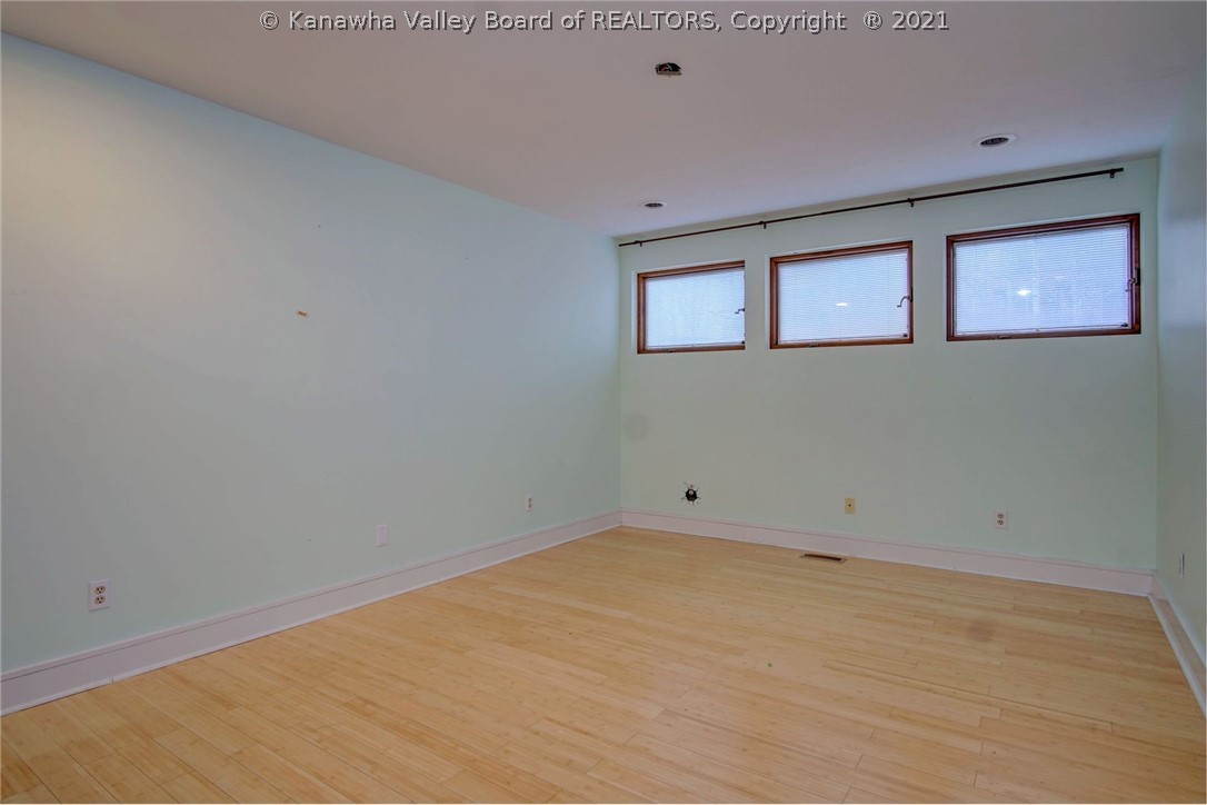 1409 Stonehenge Road Charleston, WV 25314 - Photo 27 of 45 Gallery Image 27