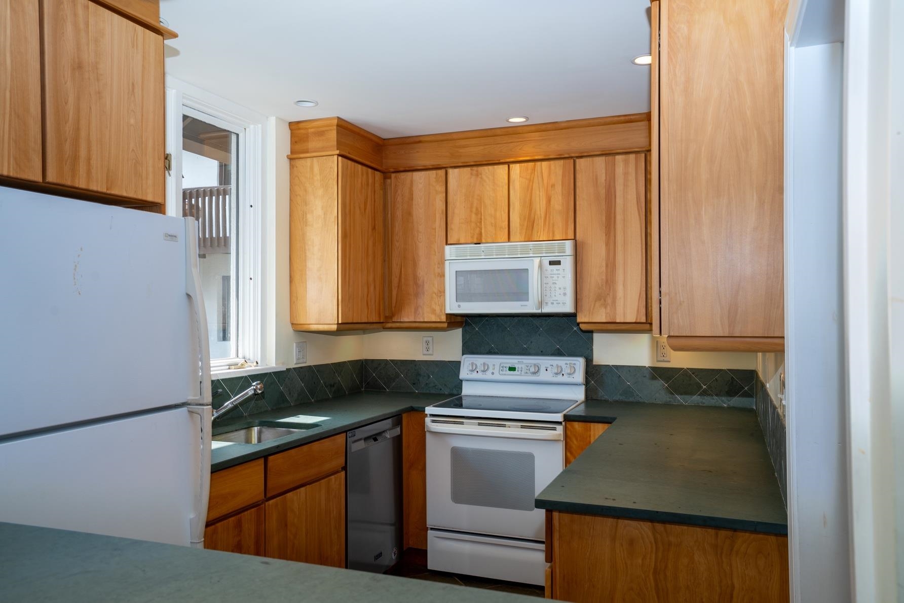 16 Middle Ridge Road, Unit 7 Winhall, VT 05155 - Photo 5 of 20
