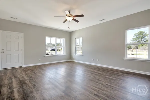 $2,000 | 12 Kennah Court, Richmond Hill, GA 31324