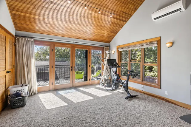 $4,250 | 1920 Fremont Avenue South, Minneapolis, MN 55403