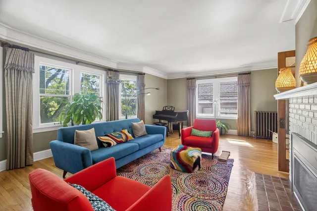 $4,250 | 1920 Fremont Avenue South, Minneapolis, MN 55403