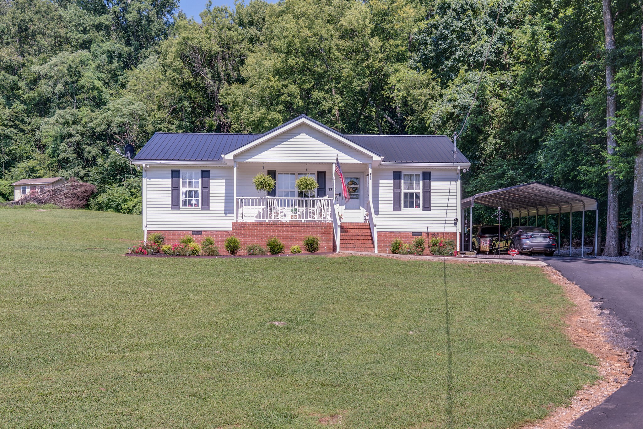 1320 Webb Road Lewisburg, TN 37091 - Photo 1 of 30 Gallery Image 1