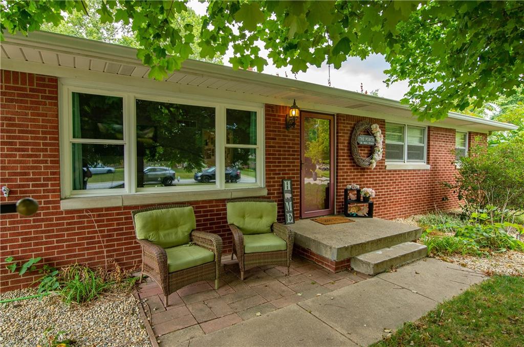 2044 Rosedale Drive Indianapolis, IN 46227 - Photo 4 of 30 Gallery Image 4