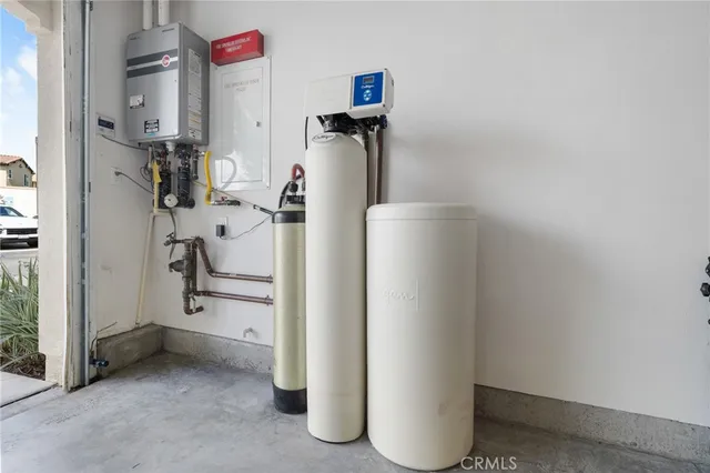 a view of a storage & utility room