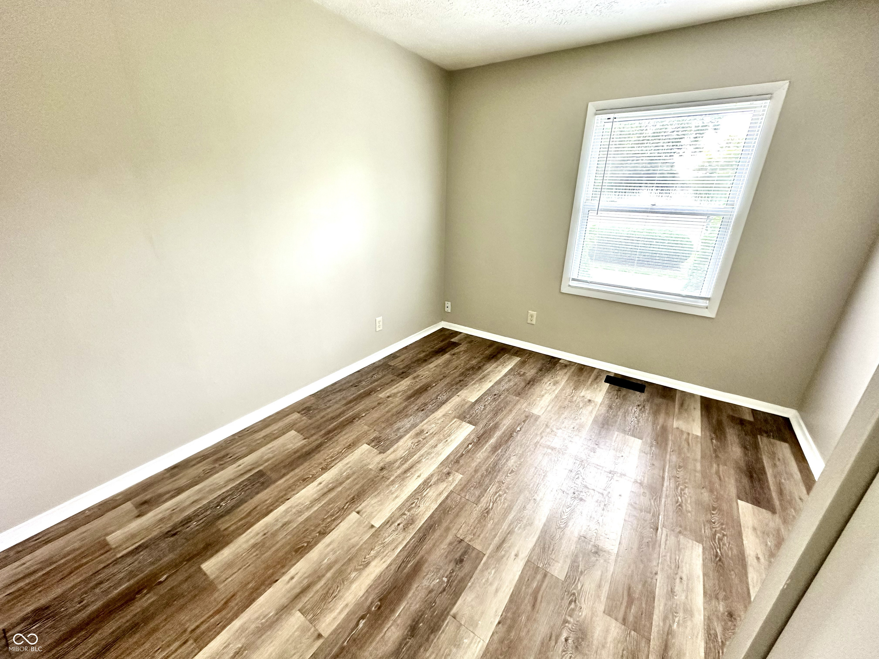 7942 Placing Road Indianapolis, IN 46226 - Photo 20 of 33 Gallery Image 20