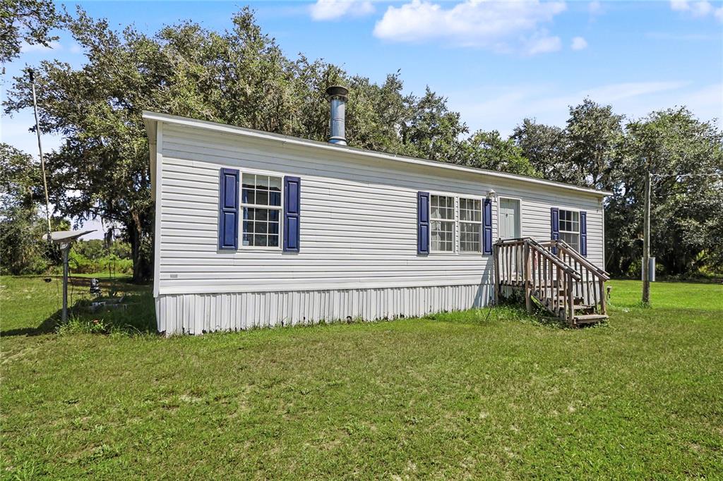 5435 Northeast 153rd Place Road Citra, FL 32113 - Photo 3 of 40