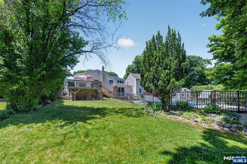 447 Van Dyke Street Ridgewood, NJ 07450 - Photo 29 of 29