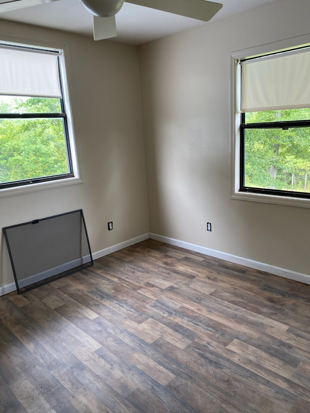 465 Zimmerman Road Hampshire, TN 38461 - Photo 14 of 23 an empty room with a window